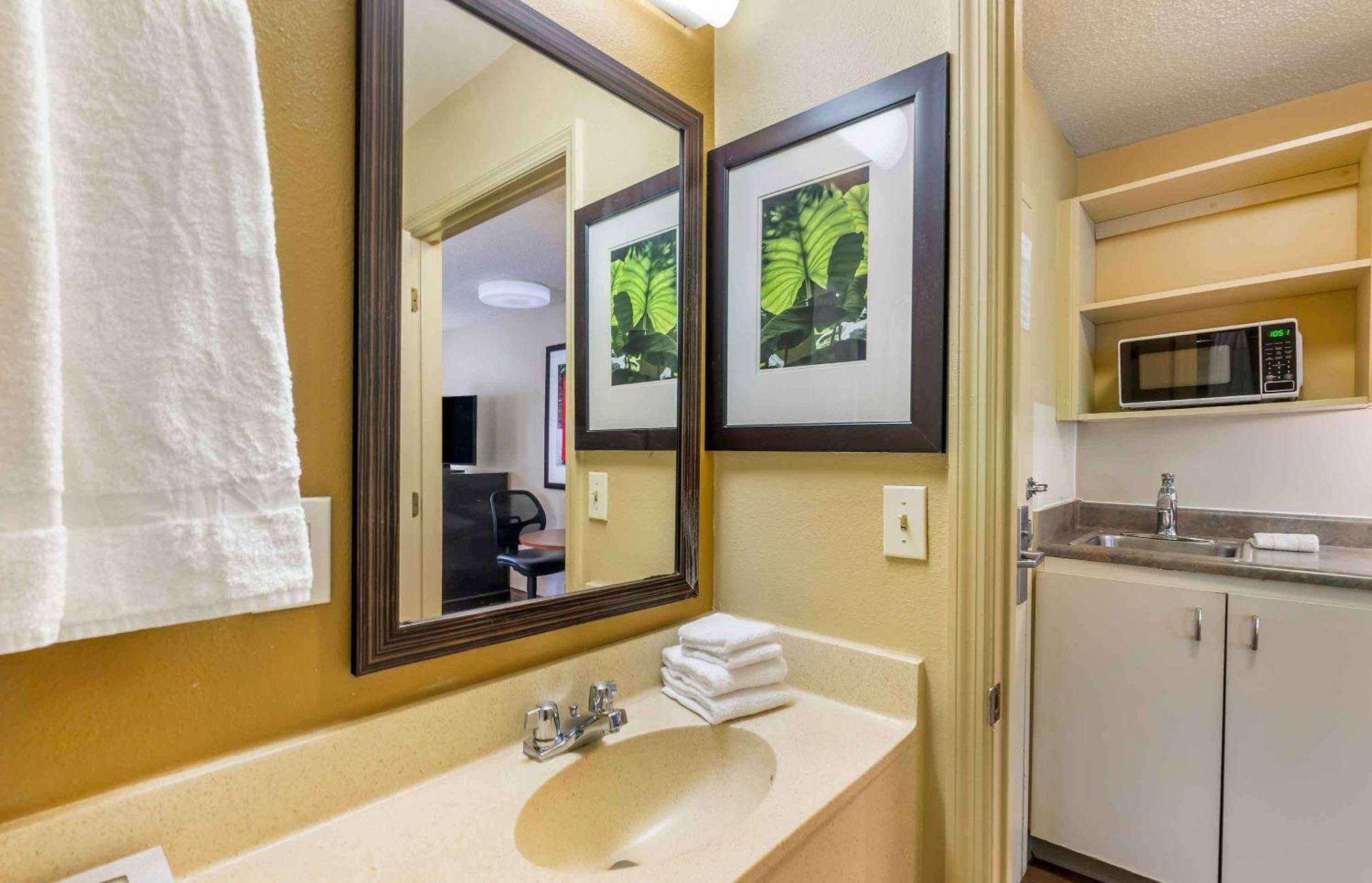 Extended Stay America Select Suites - Chesapeake - Churchland Blvd Exterior foto