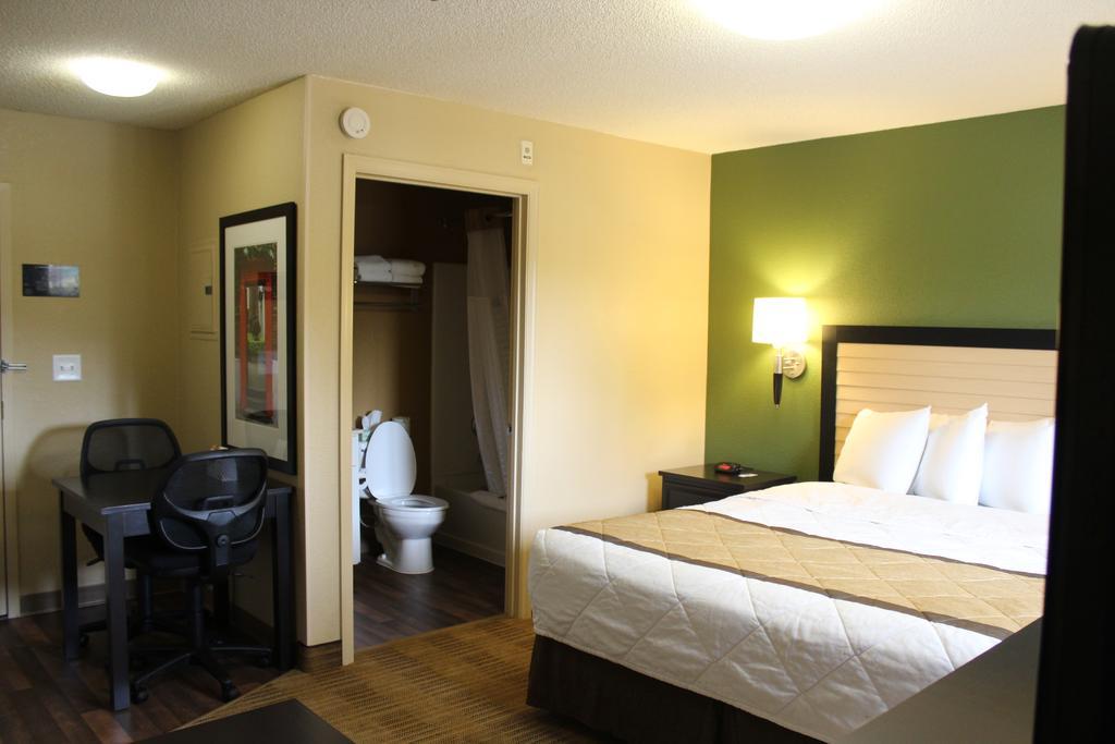 Extended Stay America Select Suites - Chesapeake - Churchland Blvd Exterior foto